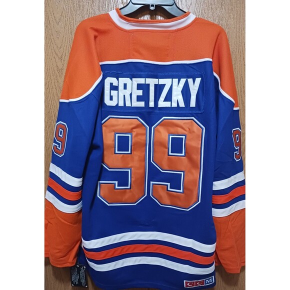 Wayne Gretzky (CCM)-(Oilers)-(Jersey)-(Blue/Orange)-(Used)-(Size:XL-52)-$110.00 - Picture 7 of 9